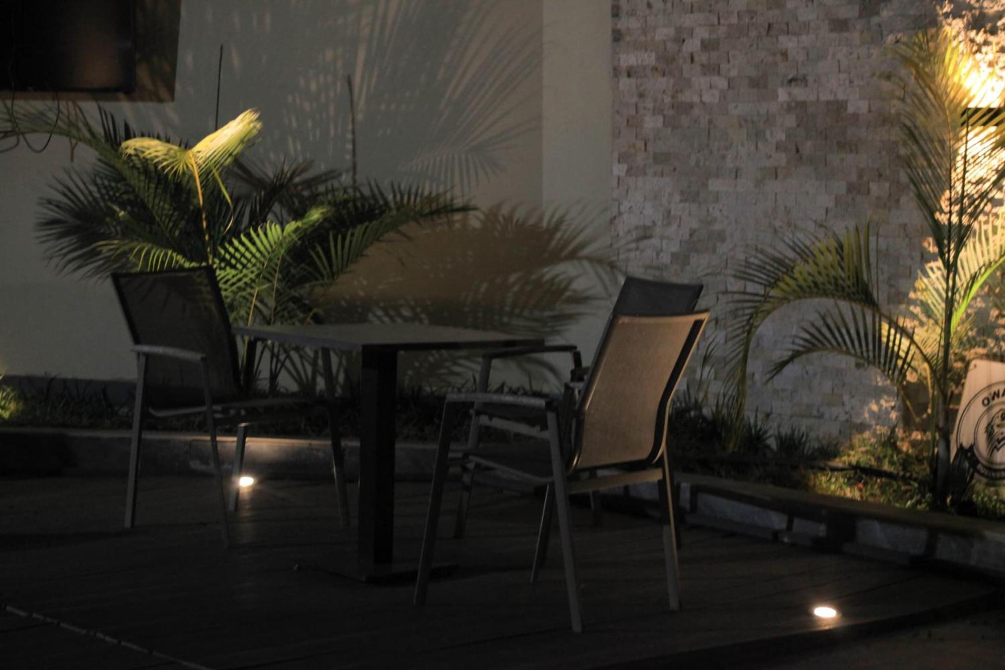 Owandja House Lubumbashi Hotel Buitenkant foto